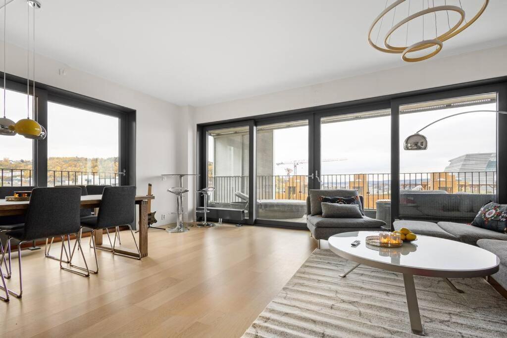 Modern 3Bed Room Sea View Apartment @ Oslo Barcode Exterior photo